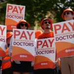 Starmer pleads with resident doctors to halt strike