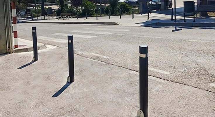 Removable-bollards